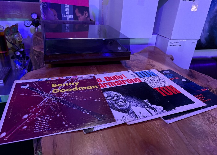 Vinyl Night @ the Oregon Wine LAB