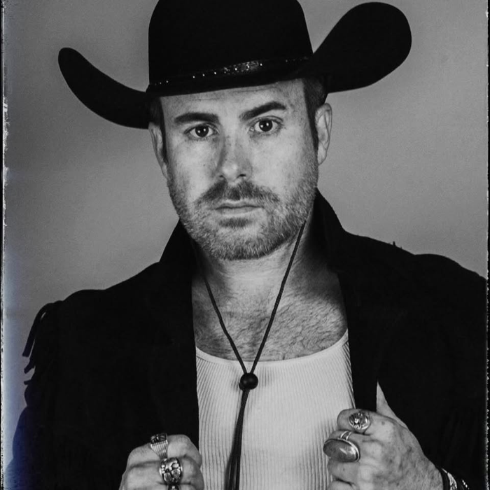 Tom Bennett One Man Band LIVE