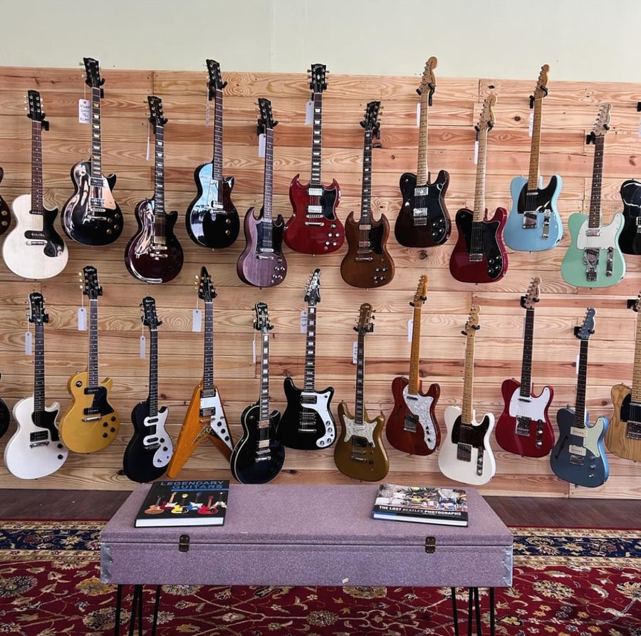 Lonely Hound Guitar Company