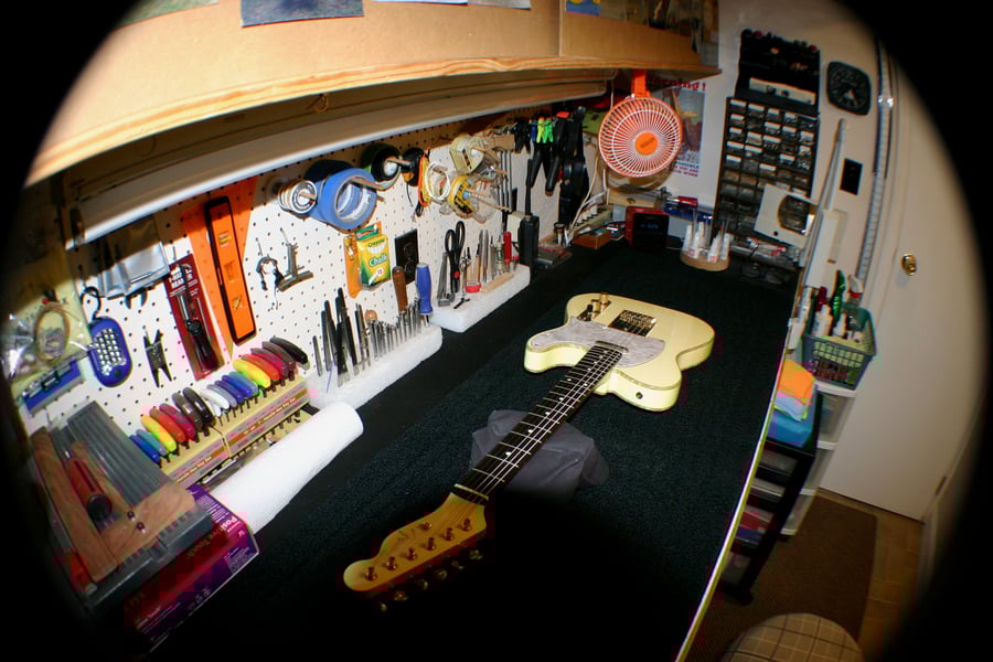 R and B Vintage Guitars