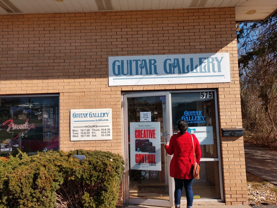 Guitar Gallery & Drums