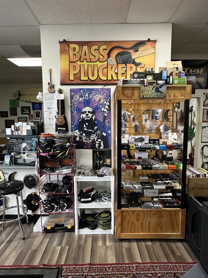 Bass Pluckers