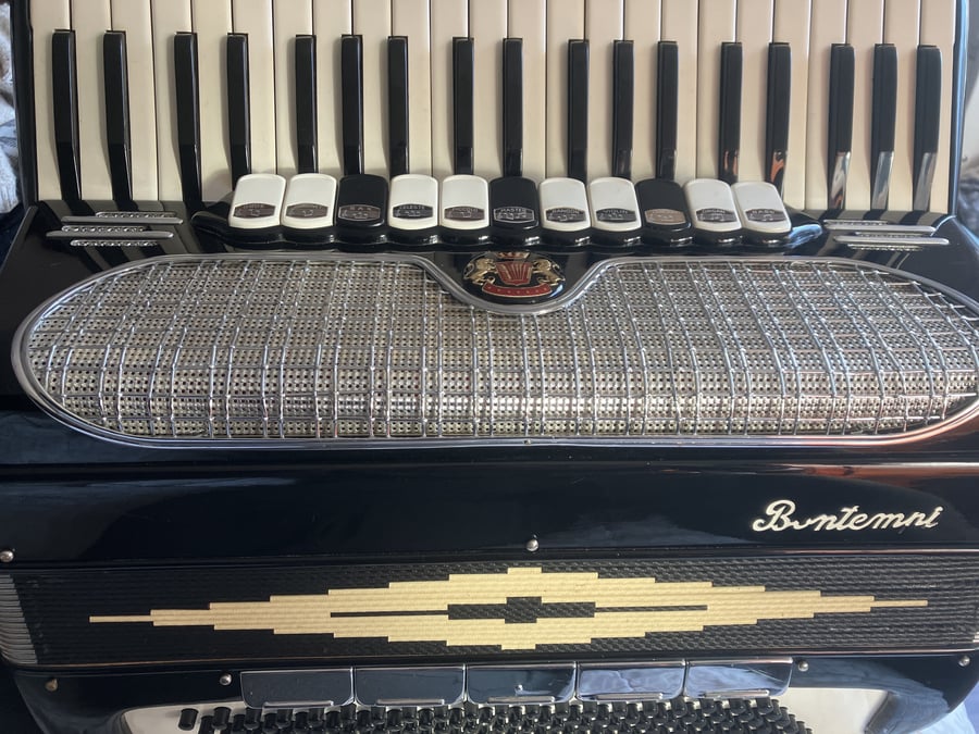 Michael Arralde Accordion Co.