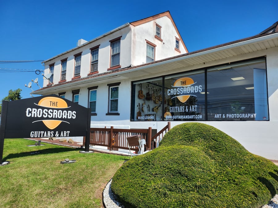 The Crossroads Guitars and Art