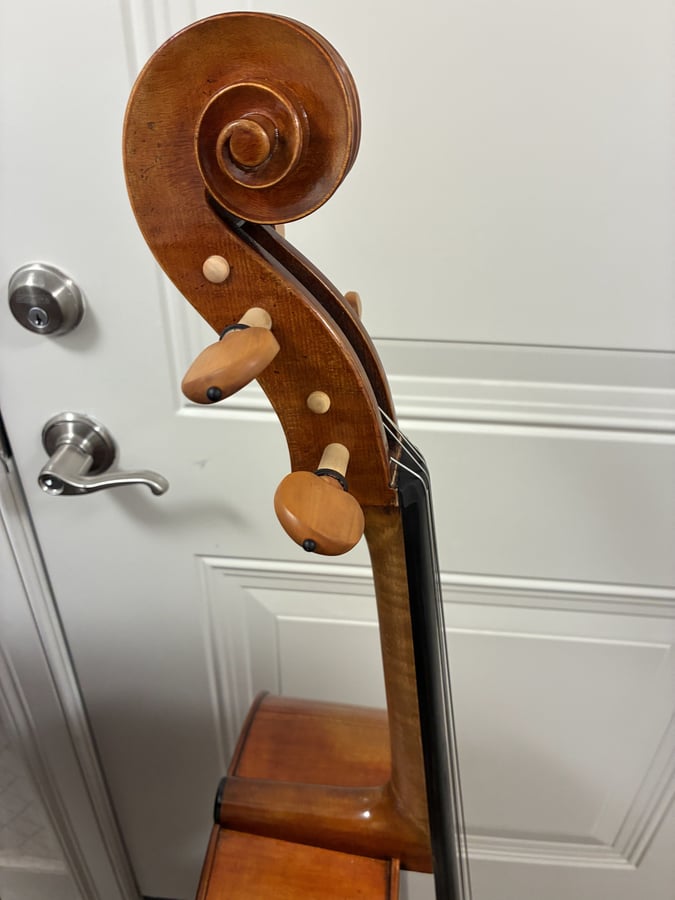 Handmade cello shop