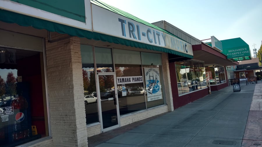 Dickerson's Tri-City Pianos