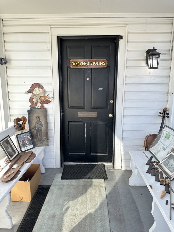 The Violin House Of Weaver