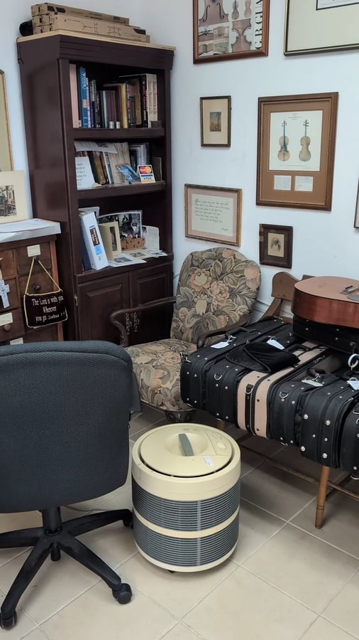 Gold Violin Shop Inc.