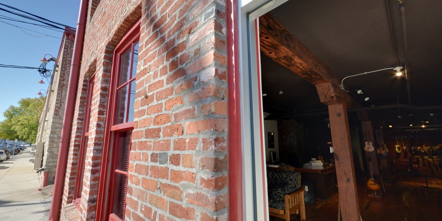 The North American Guitar