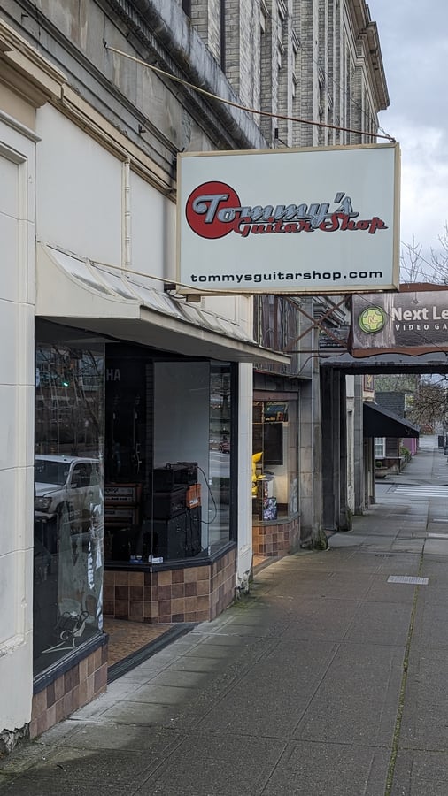 Tommy's Guitar Shop