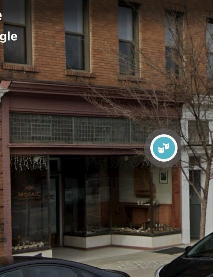Inside Pianos Showroom