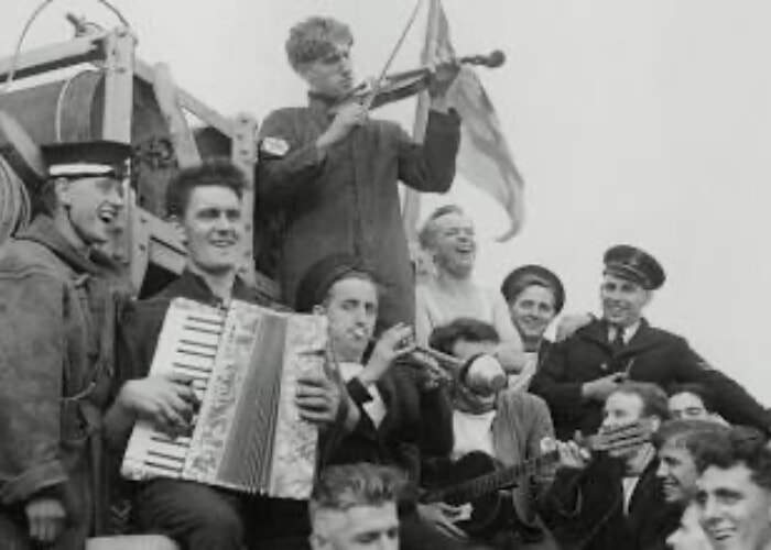 Sea Shanties at Waterhorse Irish Pub