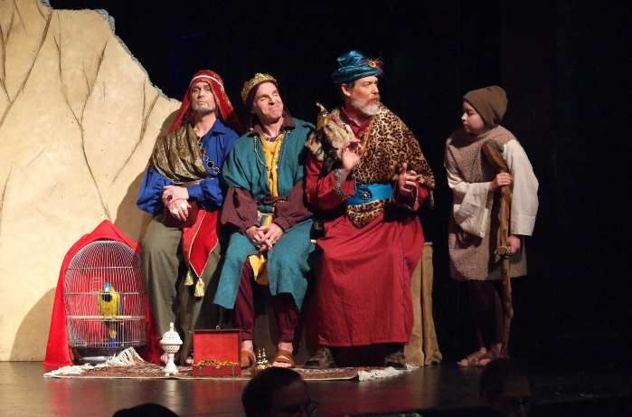 Amahl and The Night Visitors with Four Lost Santas