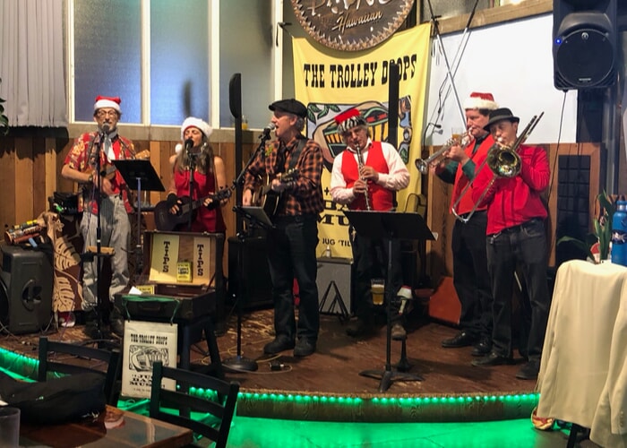 Twistmas Caroling with the Trolley Drop Holiday Jug Band