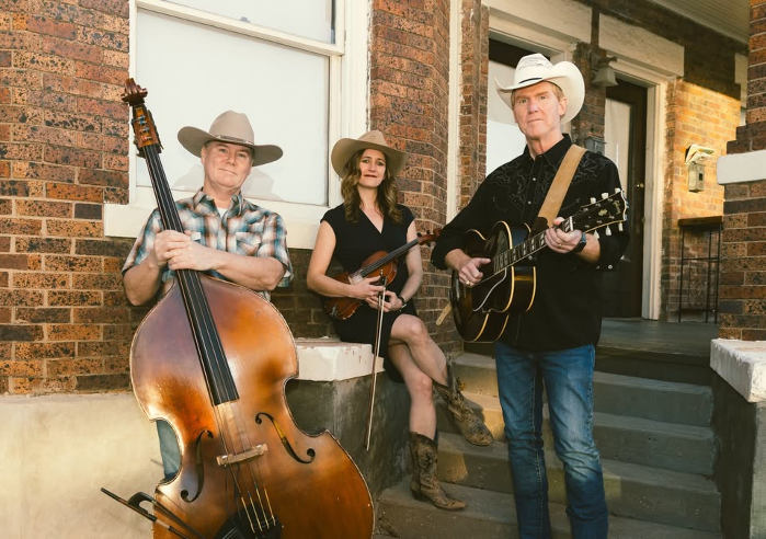 Uptown Drifters Trio at F6 Art Lounge