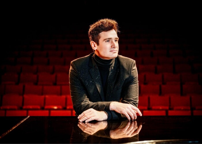 PIANO WORLDS COLLIDE: ARTEM KUZNETSOV BRINGS 20th CENTURY’S MASTERS TO LIFE