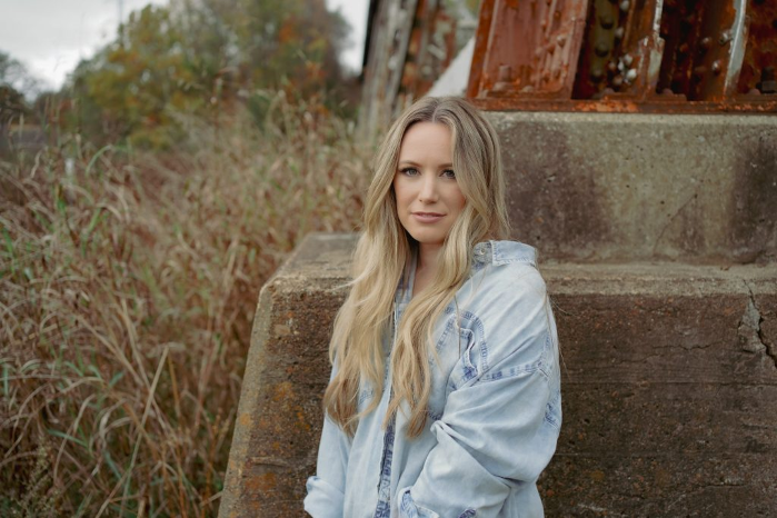 Kelsey Lamb at Stickyz