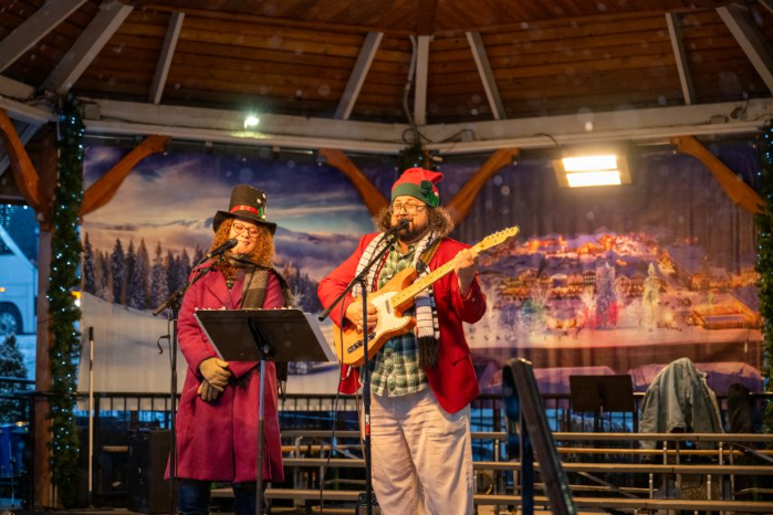 Live Holiday Music @ the Gazebo