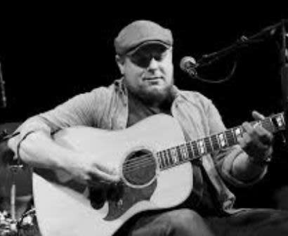 LIVE MUSIC-Nick Hensley [Roundhouse Brewery]