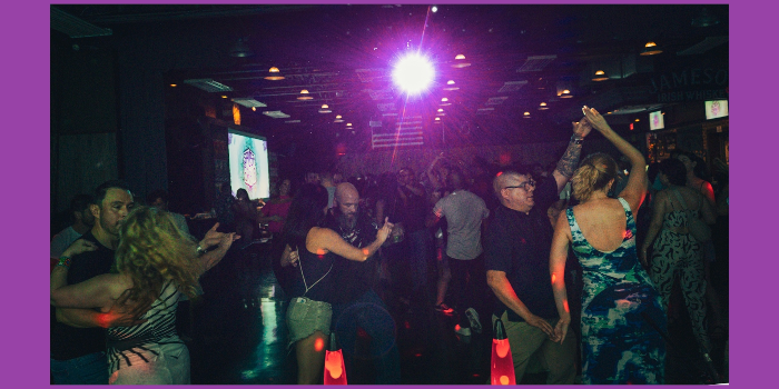 SALSA BRAVA |/ FRIDAY NIGHT PARTY