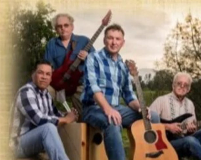 Live at the Vineyard: John Hoover & The Mighty Quinns