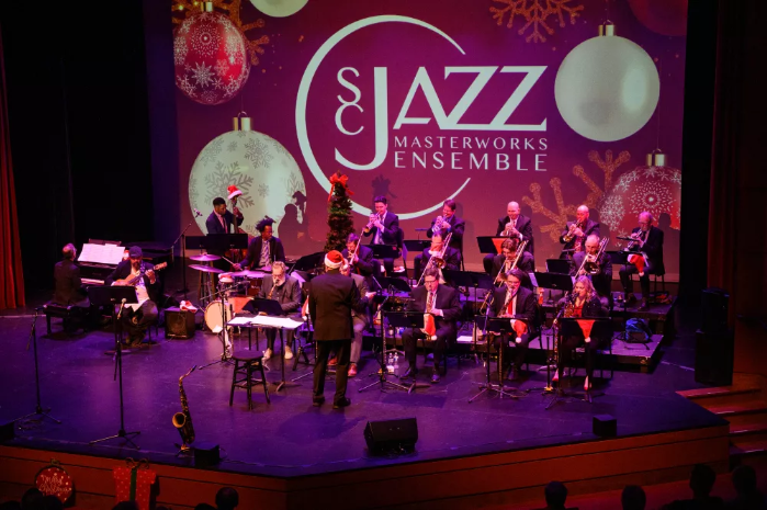 Swingin' Holidays: A Big Band Christmas