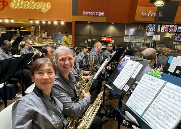 A FRESH AIRE HOLIDAY - CELEBRATING THE MUSIC OF MANNHEIM STEAMROLLER