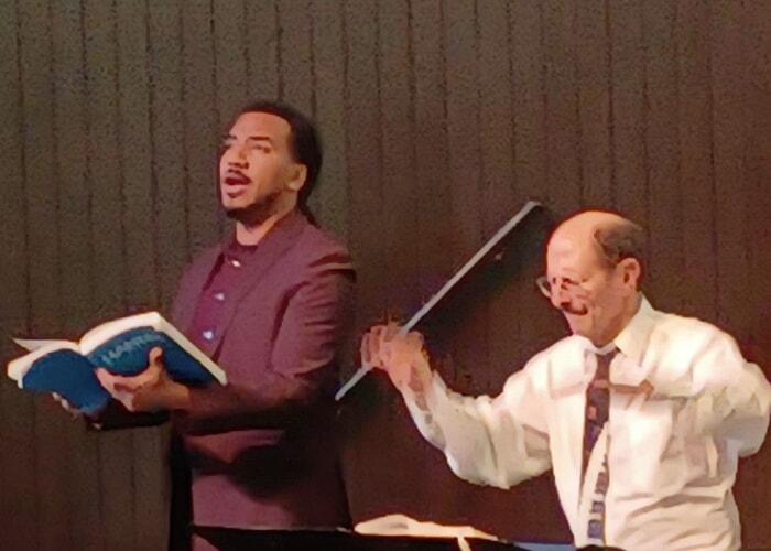 Sebastopol Sing-Along Handel's "Messiah" Conducted by John M. Maas