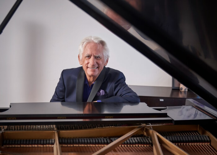 David Benoit Christmas Tribute to Charlie Brown