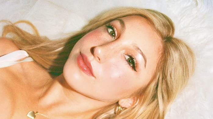 Lizzy Donzis, Anique Rose