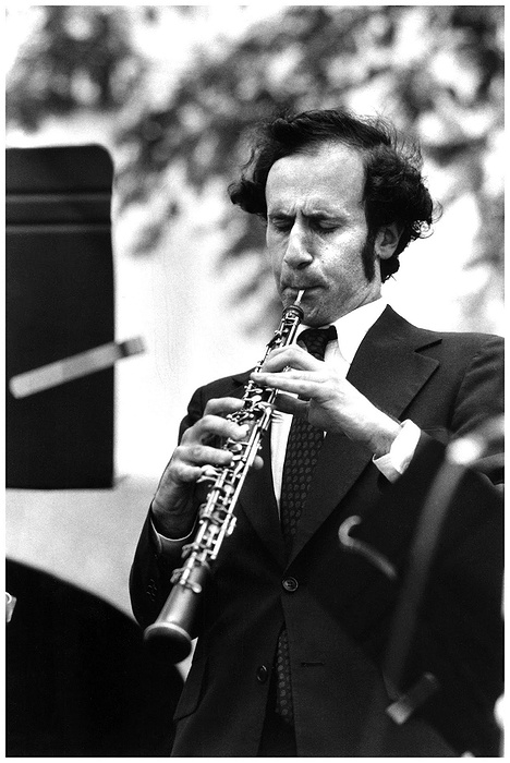 Classical Music from the Light to the Serious performed by Frederick Katzenberg at Great Neck Library