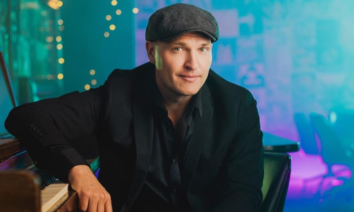 Matthew Mayer in Concert - Holiday and Dreams