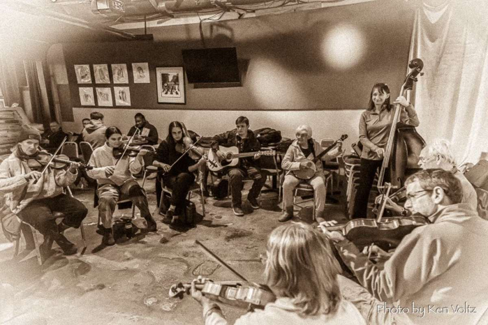 Mountain Music Mondays - Acoustic Jam