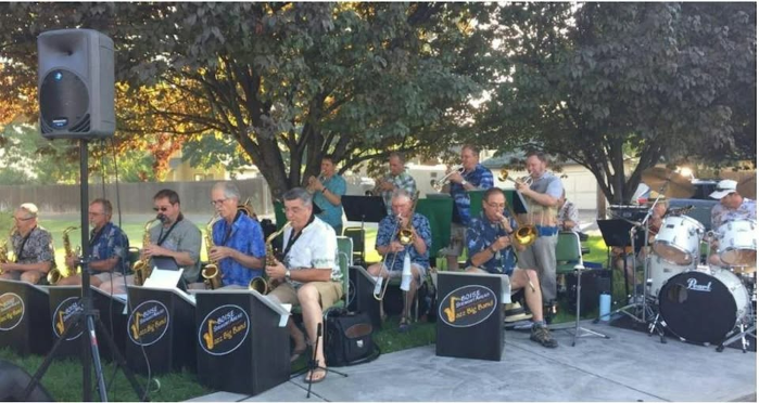 Big Band Swinging Christmas with Boise Straight Ahead