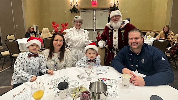 Breakfast with Santa | Levis Commons