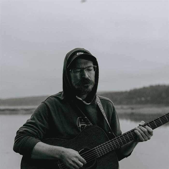 Porchlight Presents Kevin Schlereth | Clarinda, IA ✨