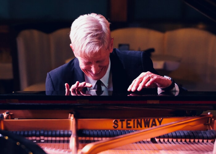 The Simple Feeling of Christmas