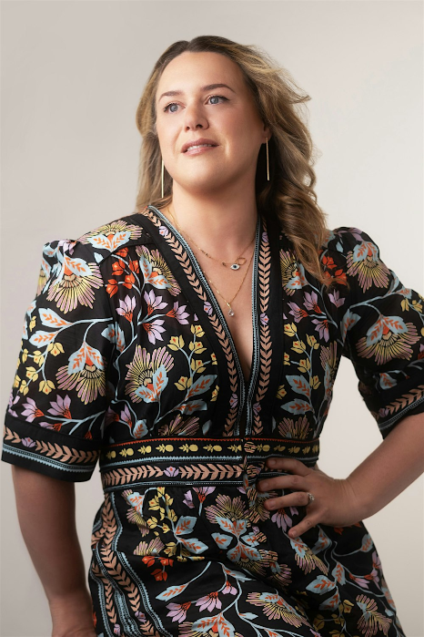 Savage Wonder Presents, Kristen Mather de Andrade & Friends