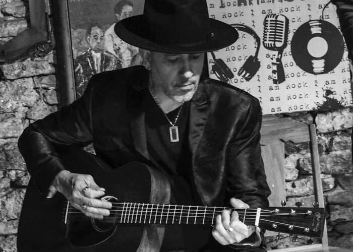 Doug Hart solo acoustic