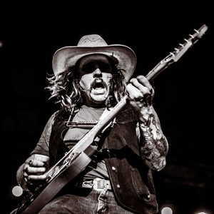 Rob Leines & Whiskey Myers & Bones Owens