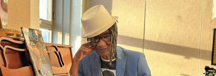 XY Eli Band's Holiday Spectacular