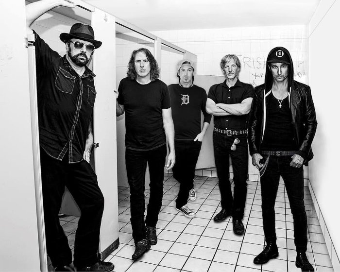 Sponge w/ Soft Spot, Kimono Draggin at Space Ballroom