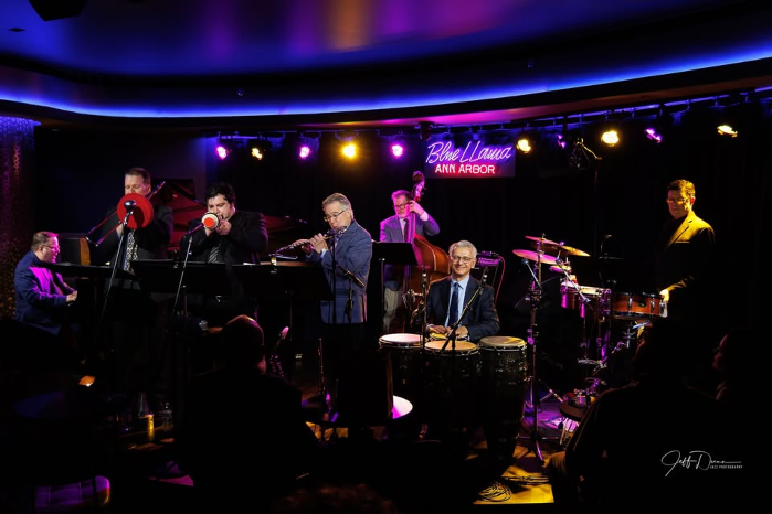 Aguanko Holiday Show