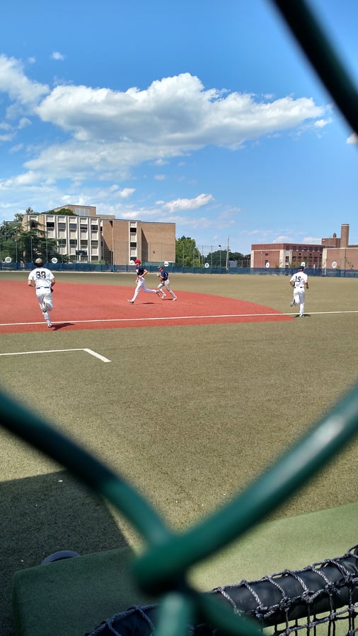 Hank DeVincent Field