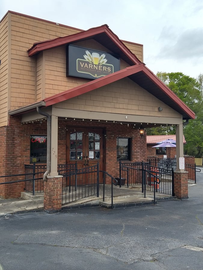 Varners Restaurant & Tavern