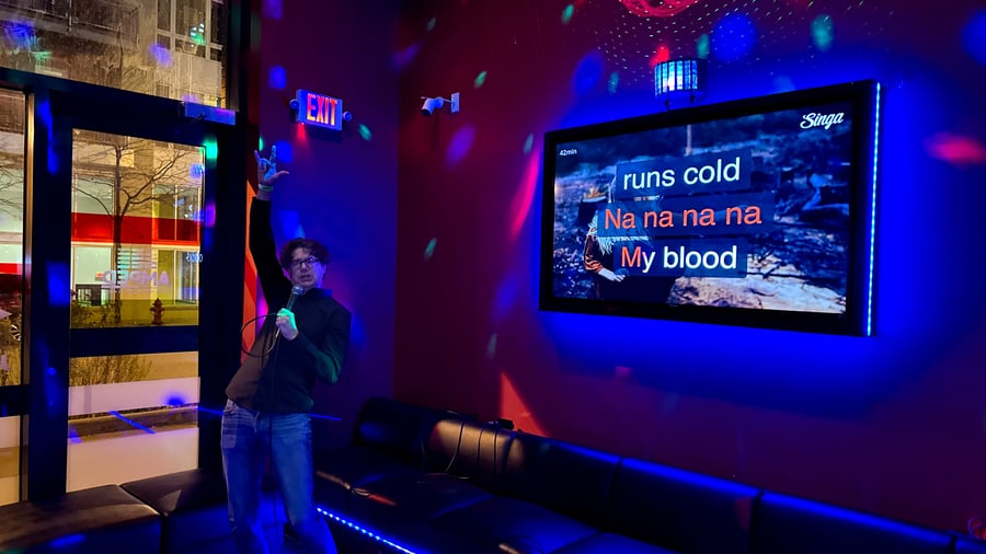 Amped - A Bars & Recreation Experience