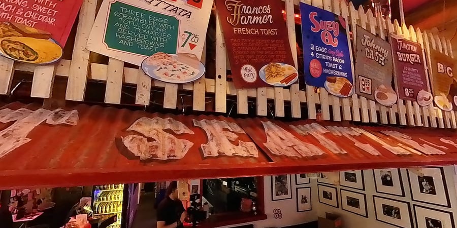 Easy Street Records & Cafe