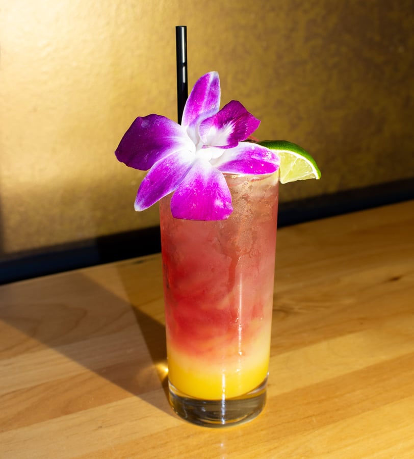 Julia's on Broadway - Le Faux Playhouse