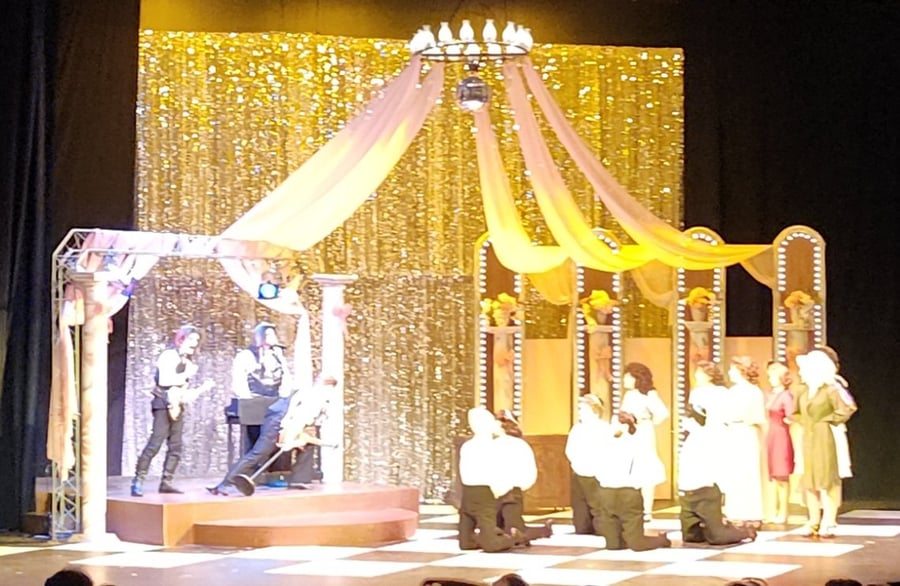 Warsaw Federal Incline Theater