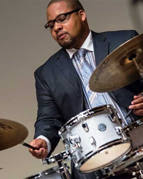 SEAN DOBBINS ORGAN TRIO